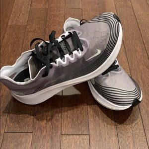 Nike Zoom Fly SP Sneakers